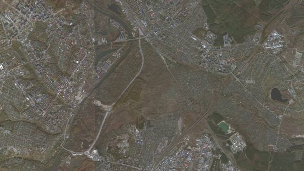 На последних снимках из космоса можно увидеть новую дорогу-дамбу в Брянске
