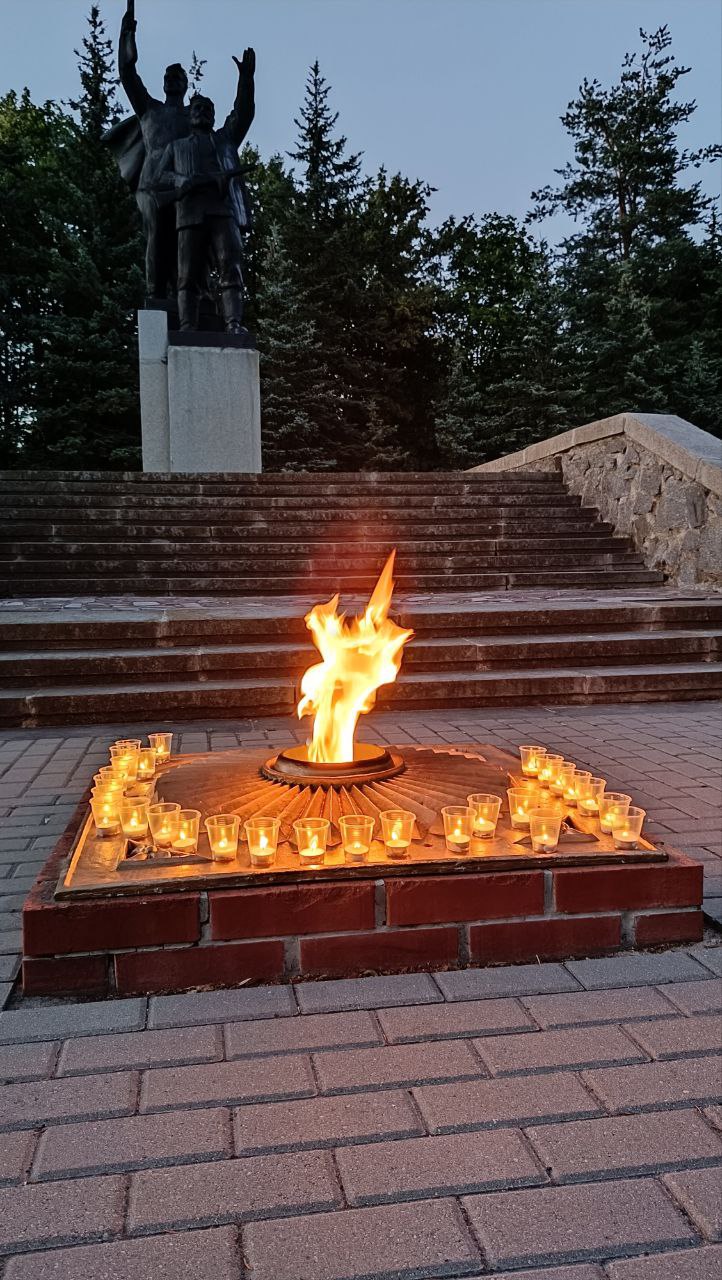 В Суземке прошла акция «Свеча памяти»