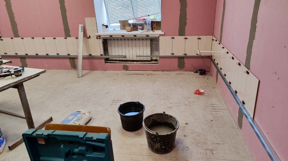 За год брянские специалисты обновили 6 образовательных учреждений в луганской Брянке