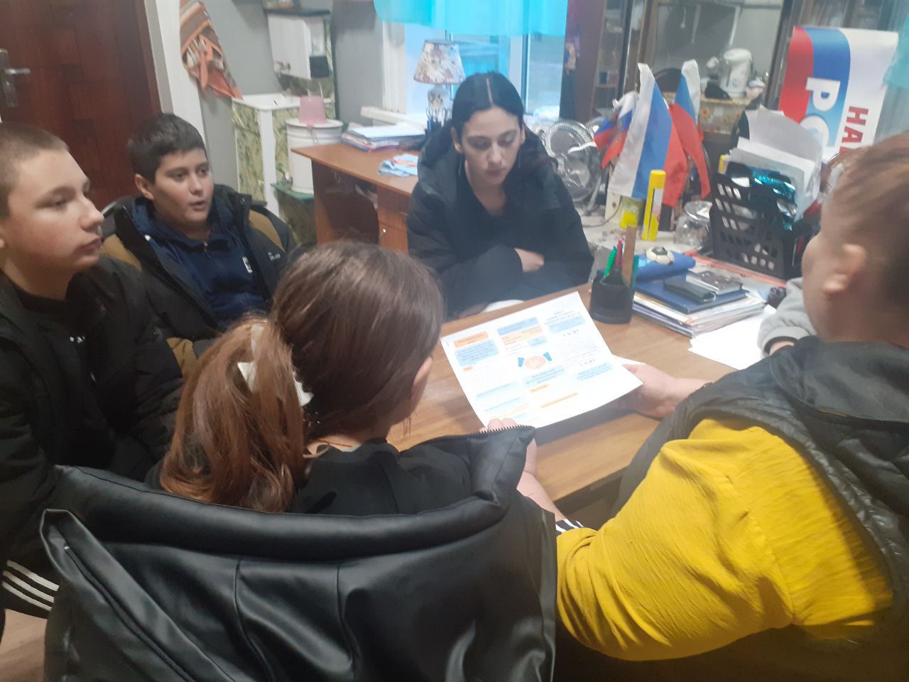 В Холмечском СДК с молодежью обсудили правовые вопросы