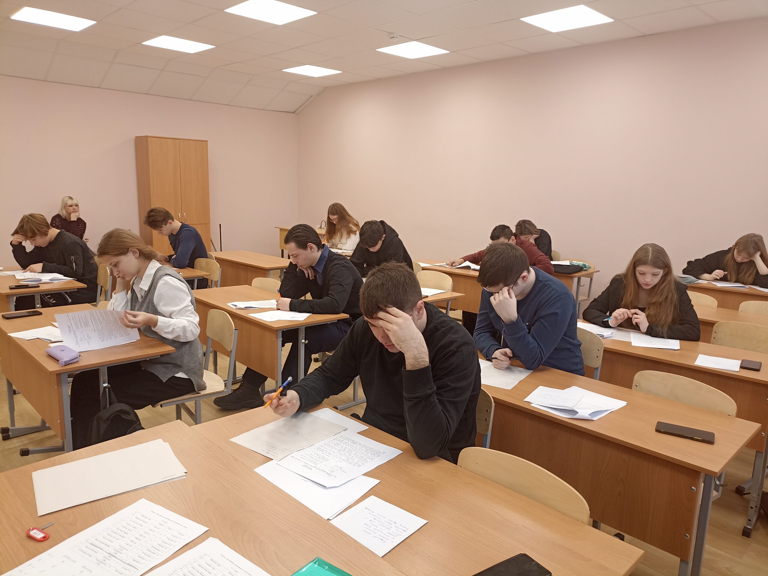 Подведены итоги олимпиады по иностранному языку