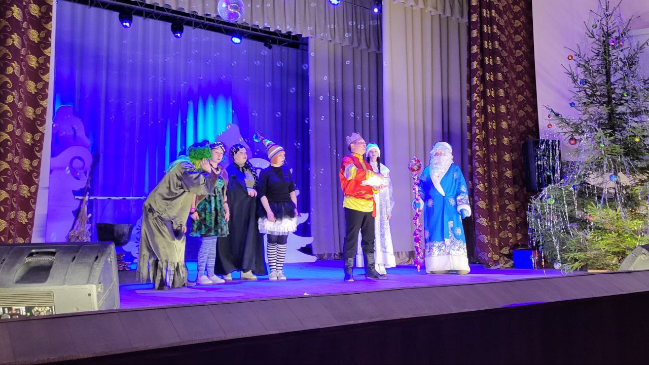 В Суземке прошел новогодний утренник для детей участников СВО