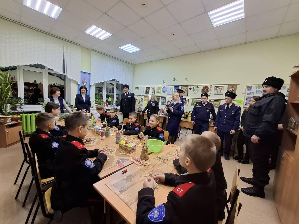 Представители казачества посетили кадетский корпус в Стародубе