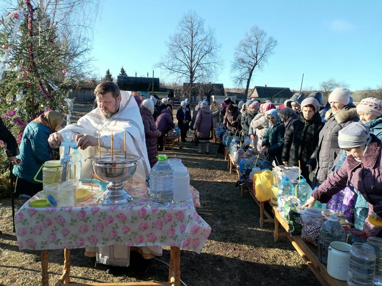 19 января в Кокоревке прошло праздничное богослужение и освящение воды