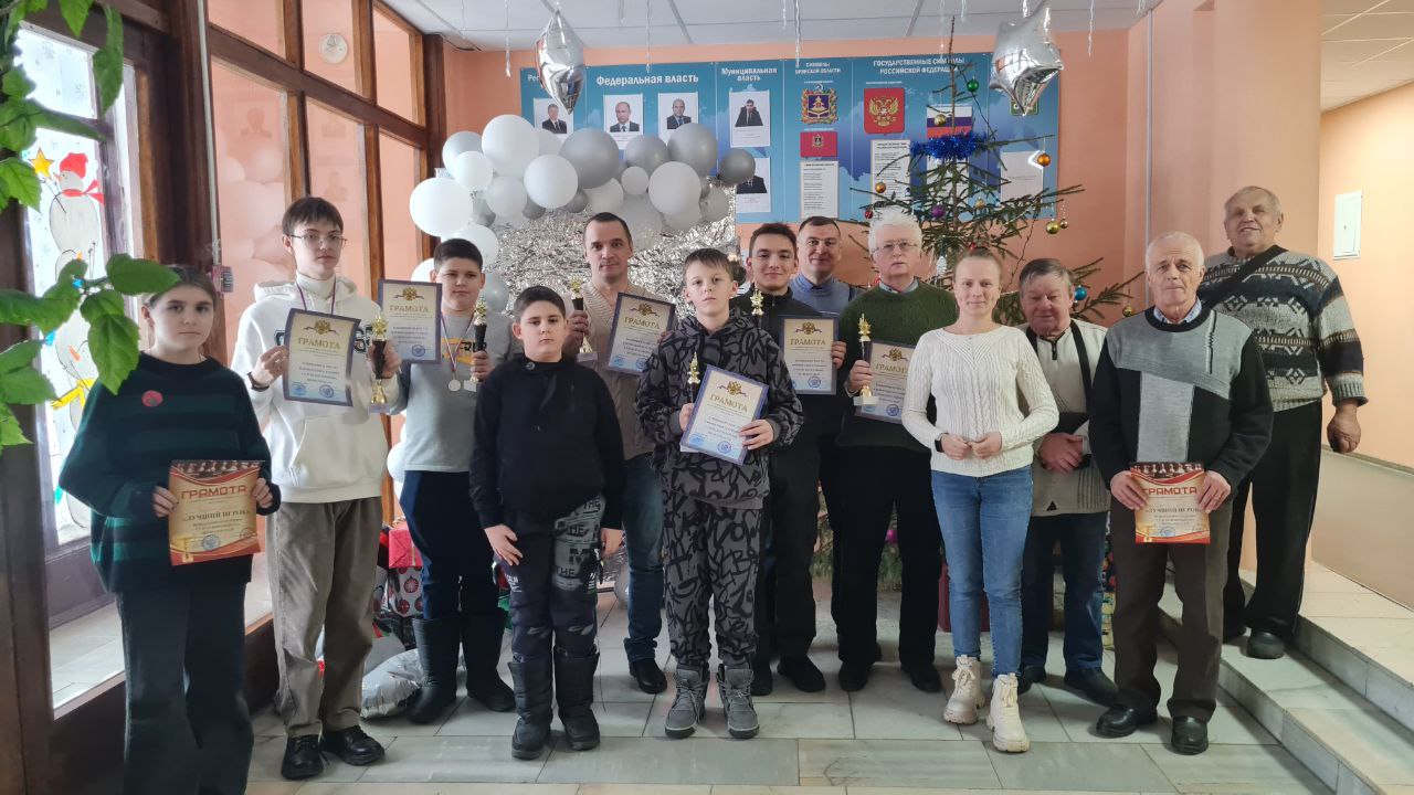 В библиотеке соревновались шахматисты