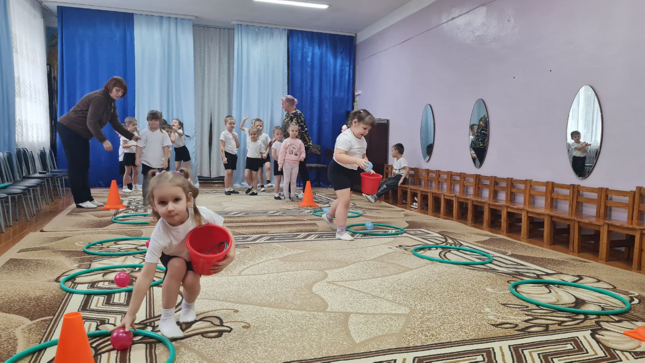 В детском саде «Журавушка» состоялись спортивные эстафеты, приуроченные к 80-летию Великой Победы