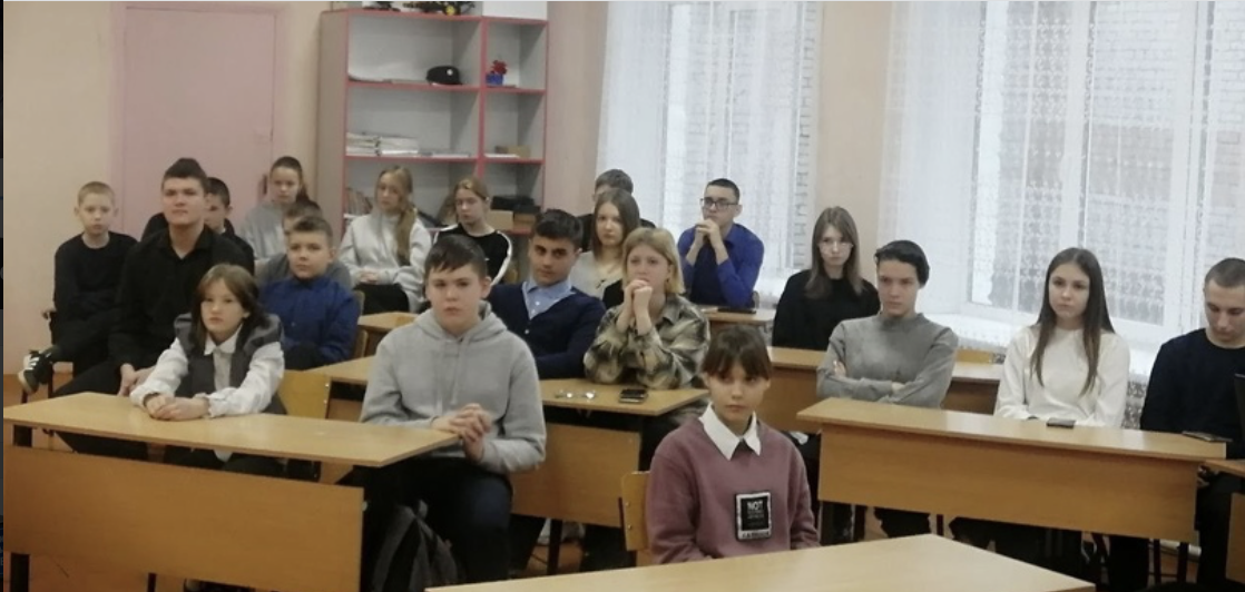 В Алешковичском СДК прошел Урок мужества «Непокоренный Ленинград»