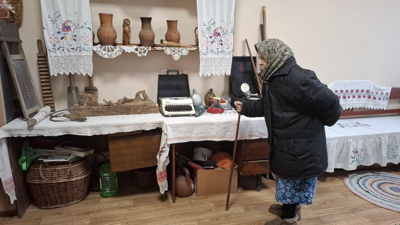 История в предметах: комната старинного быта в Невдольском СДК
