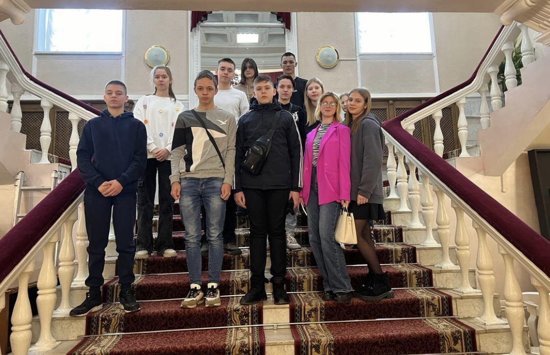 Учащиеся Алешковичской школы побывали на спектакле Брянского театра драмы