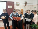 Патриотический час в Кокоревской школе посвятили Дню юных героев-антифашистов