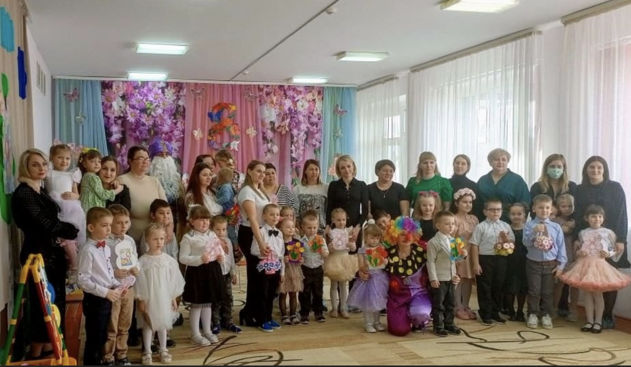 Детский сад «Ручеек» отметил Международный женский день ярким праздником