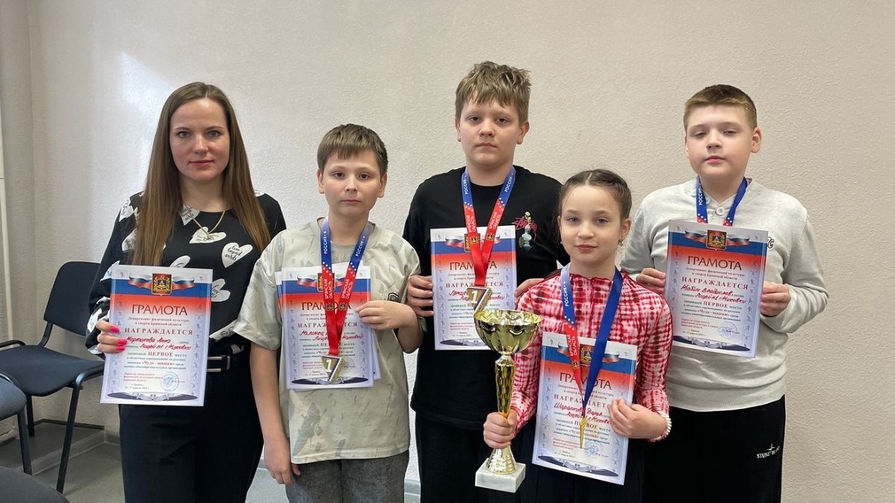 Команда Лицея №1 из Жуковки победила в областных соревнованиях по шашкам