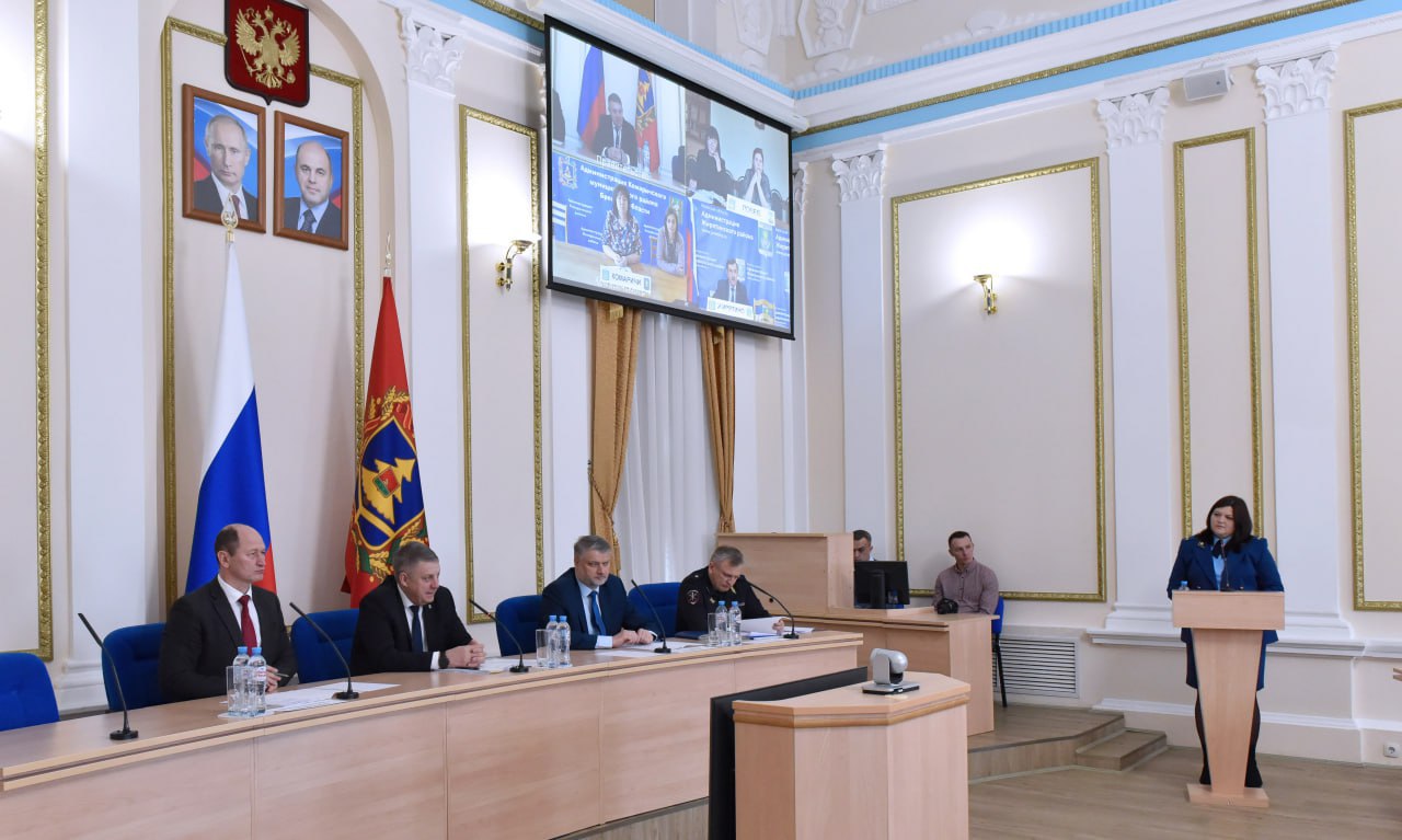 В Брянске обсудили меры противодействия коррупции