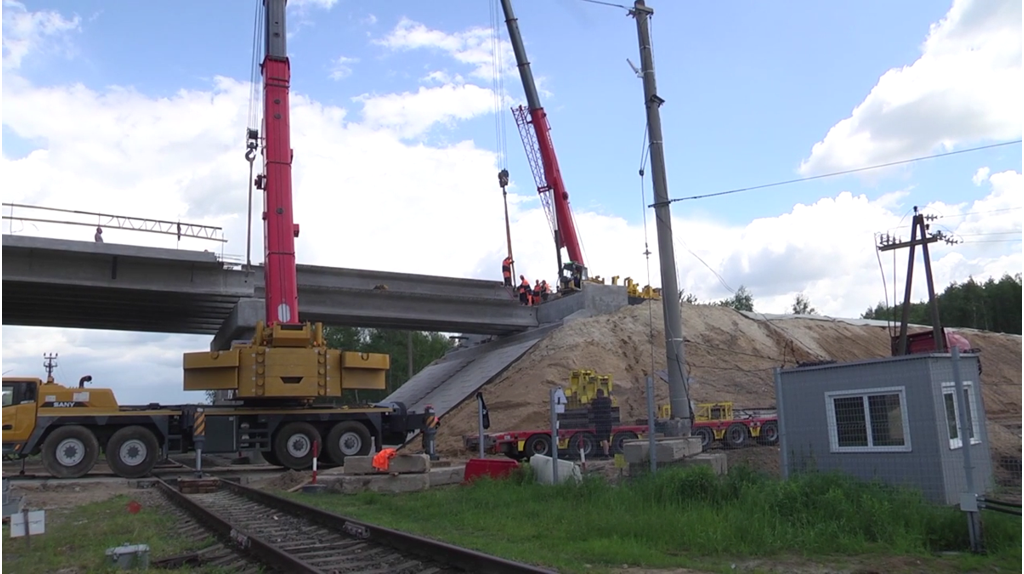 Строители завершили монтаж путепровода в Унече