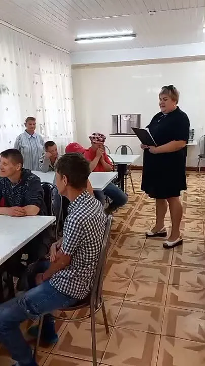 Накануне Всемирного дня океанов в Суземском интернате провели лекцию и мастер-класс