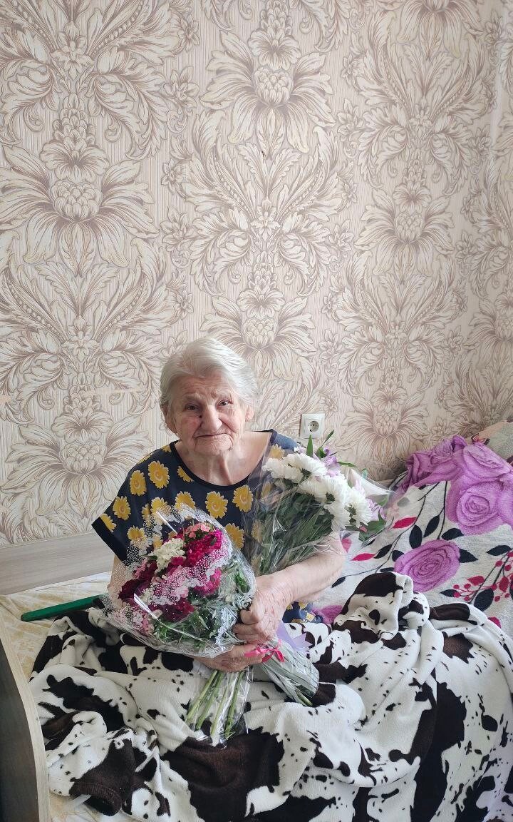 90-летний юбилей отметила жительница Суземки Елена Киреева