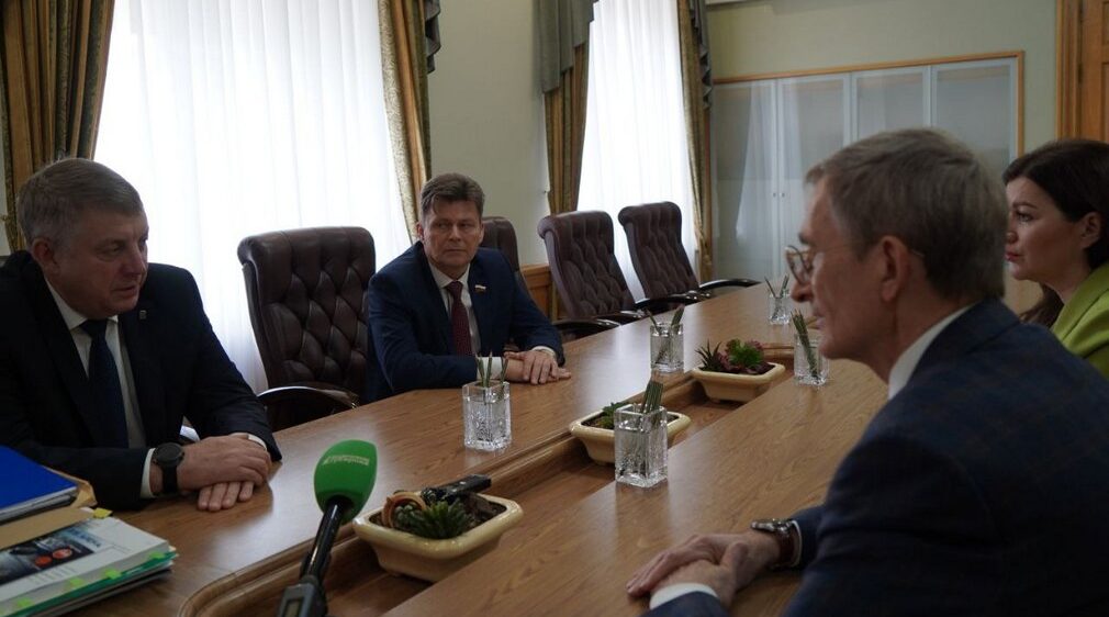 Губернатор Брянской области обсудил подготовку к выборам с членом ЦИК РФ Николаем Левичевым