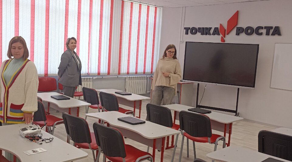 Рабочая группа партии «Единая Россия» проверила итоги капремонта школы