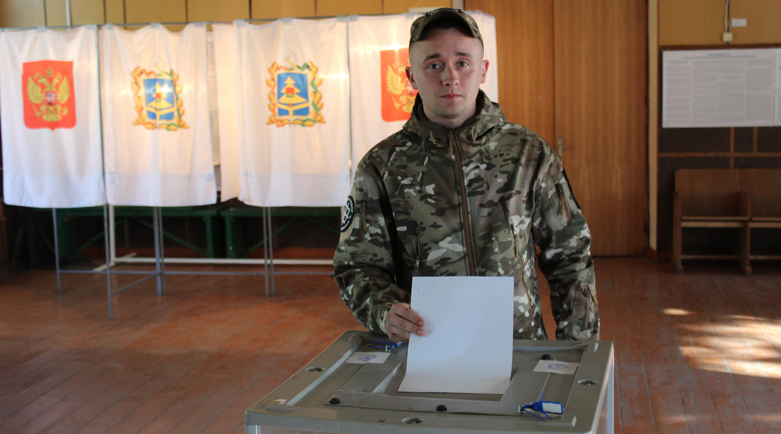 В Кокоревке проголосовал военнослужащий подразделения «Барс-Брянск»