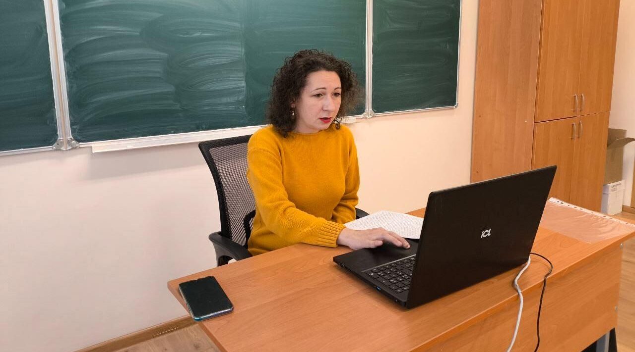 В Суземской школе №1 прошла лекция-беседа «Новое время — новые герои»