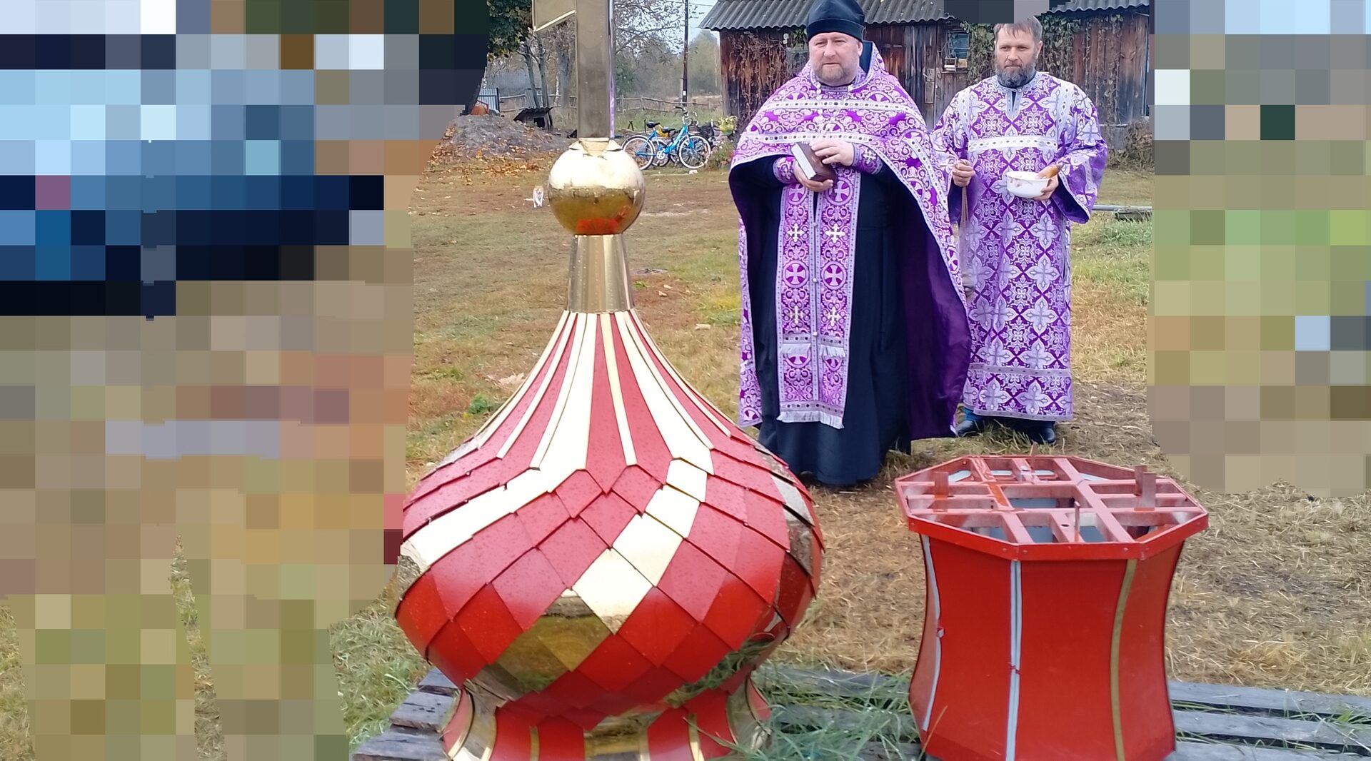 В селе Ямное освятили крест и купол построенного храма