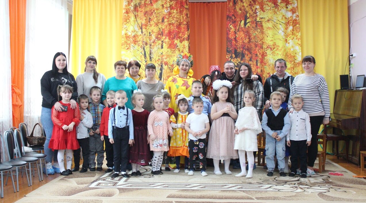 В детском саду «Журавушка» прошел осенний праздник