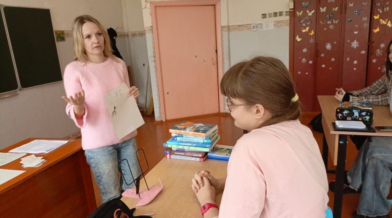 Специалисты Центра психолого-педагогической и социальной помощи провели беседу со старшеклассниками