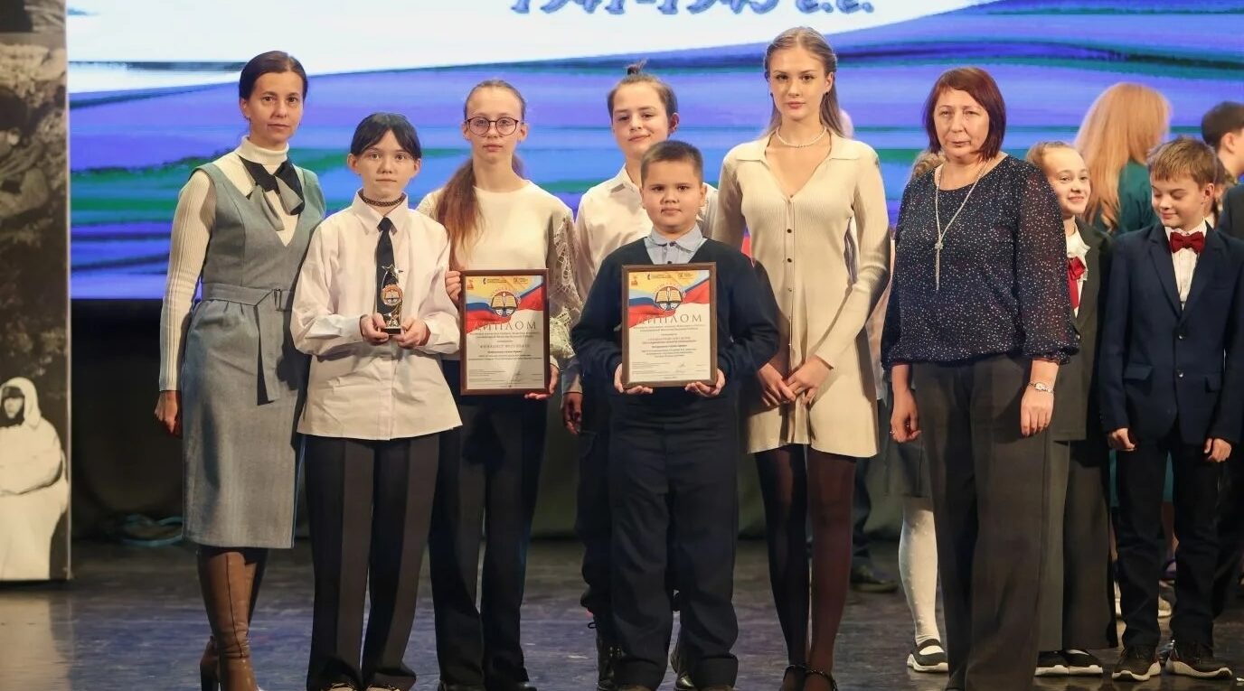 Театр второй школы вошёл в число финалистов областного фестиваля.