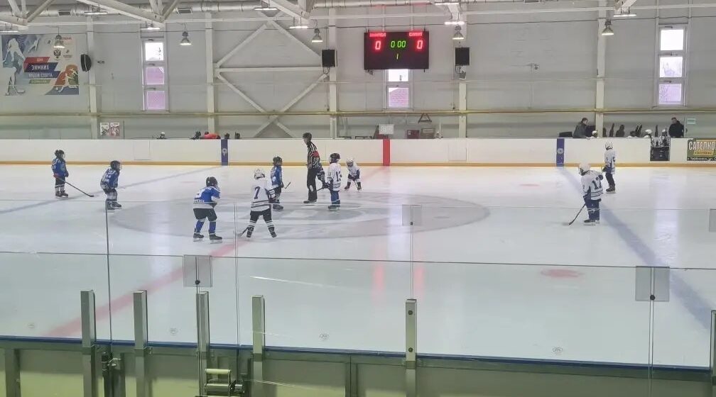 Суземские хоккеисты сыграли с трубчевскими