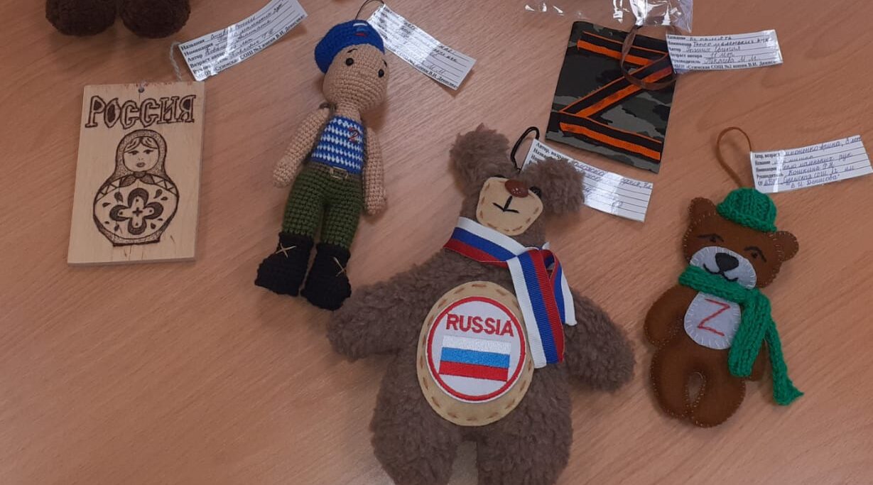 Учащиеся Суземской школы №2 приняли участие в акции «Тепло маленьких рук»