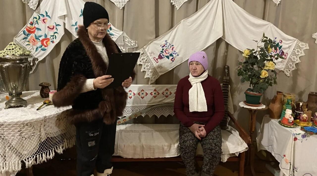 Крещенские посиделки в Кокоревском ДК напомнили жителям о народных традициях  