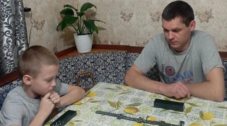 Родители Суземской школы №1 рассказали детям о своих играх в детстве