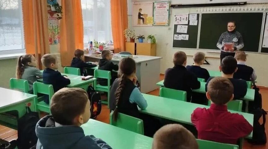 Тематический час «Освобождение Ленинграда» состоялся в Кокоревской школе