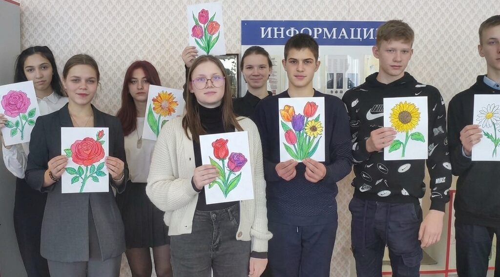 Цветочный вечер в Негинской школе объединил юных любителей природы