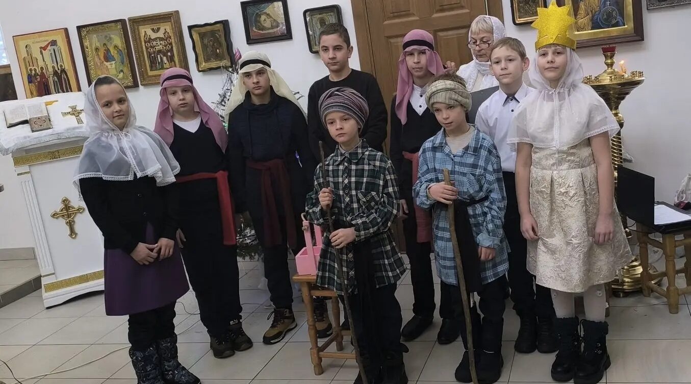 В Кокоревке в храме Архангела Михаила прошла праздничная постановка «Рождество»