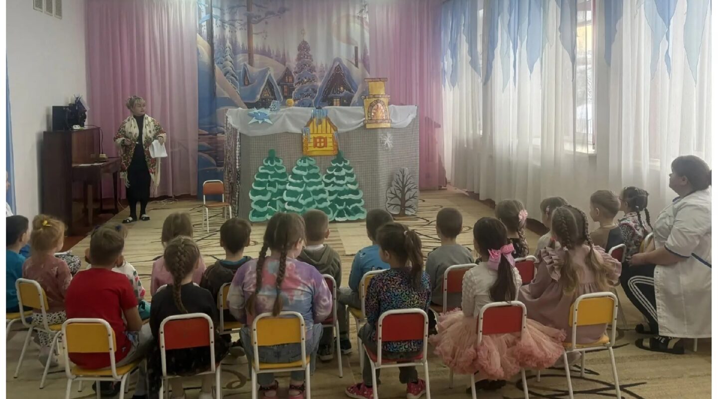 В детском саду «Ручеек» прошел кукольный спектакль