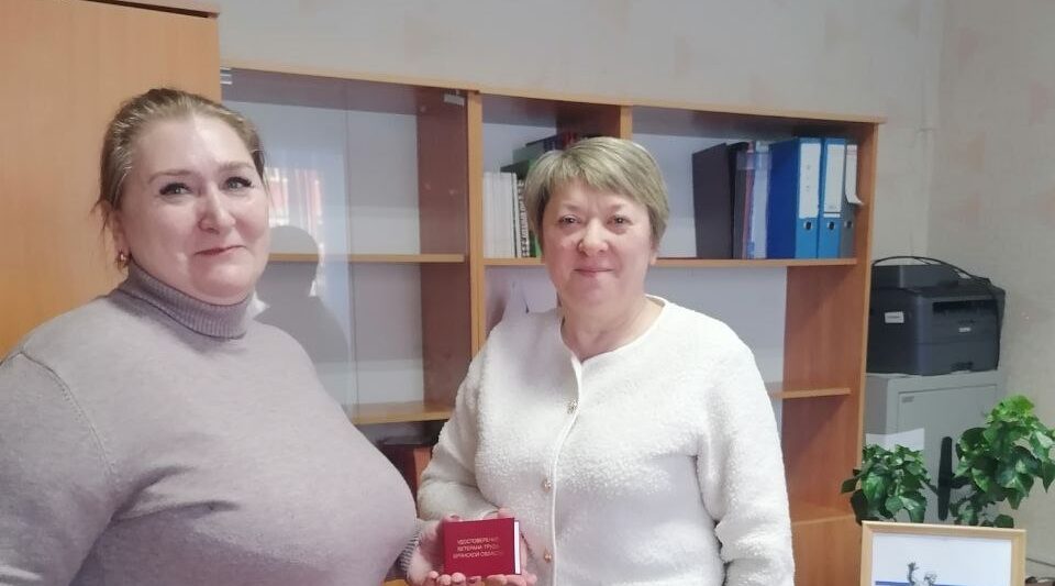 Нотариус Ирина Кравцова удостоена Почётной грамоты губернатора Брянской области