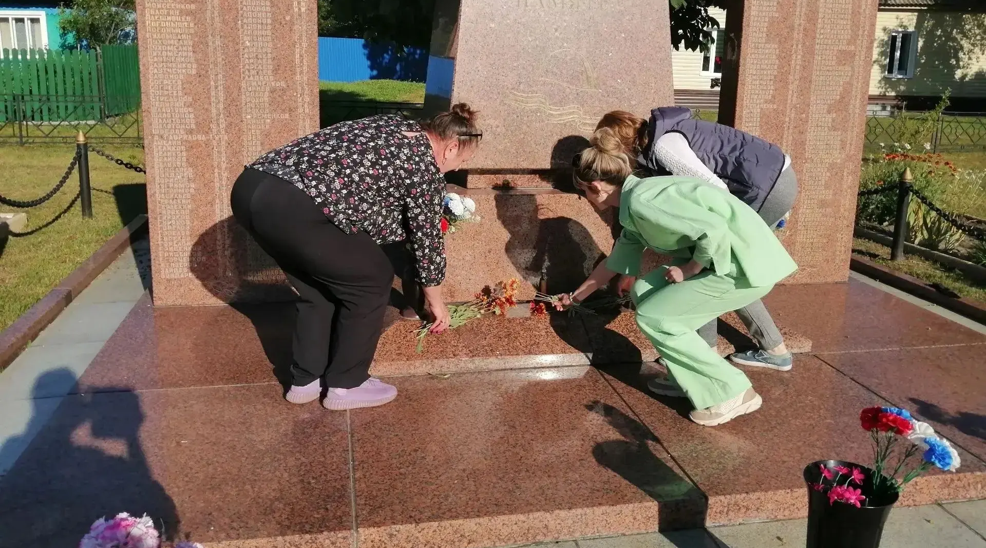 В преддверии Дня скорби в Холмечах прошла акция «Свеча памяти»