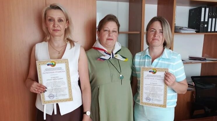 Сотрудников соцзащиты Суземского района наградили накануне профессионального праздника