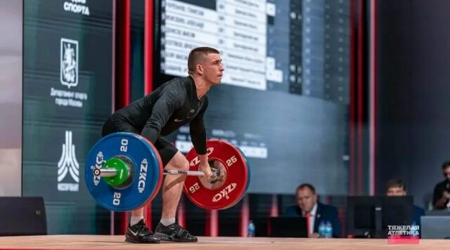 Брянские штангисты вернулись с чемпионата России с медалью и ценным опытом