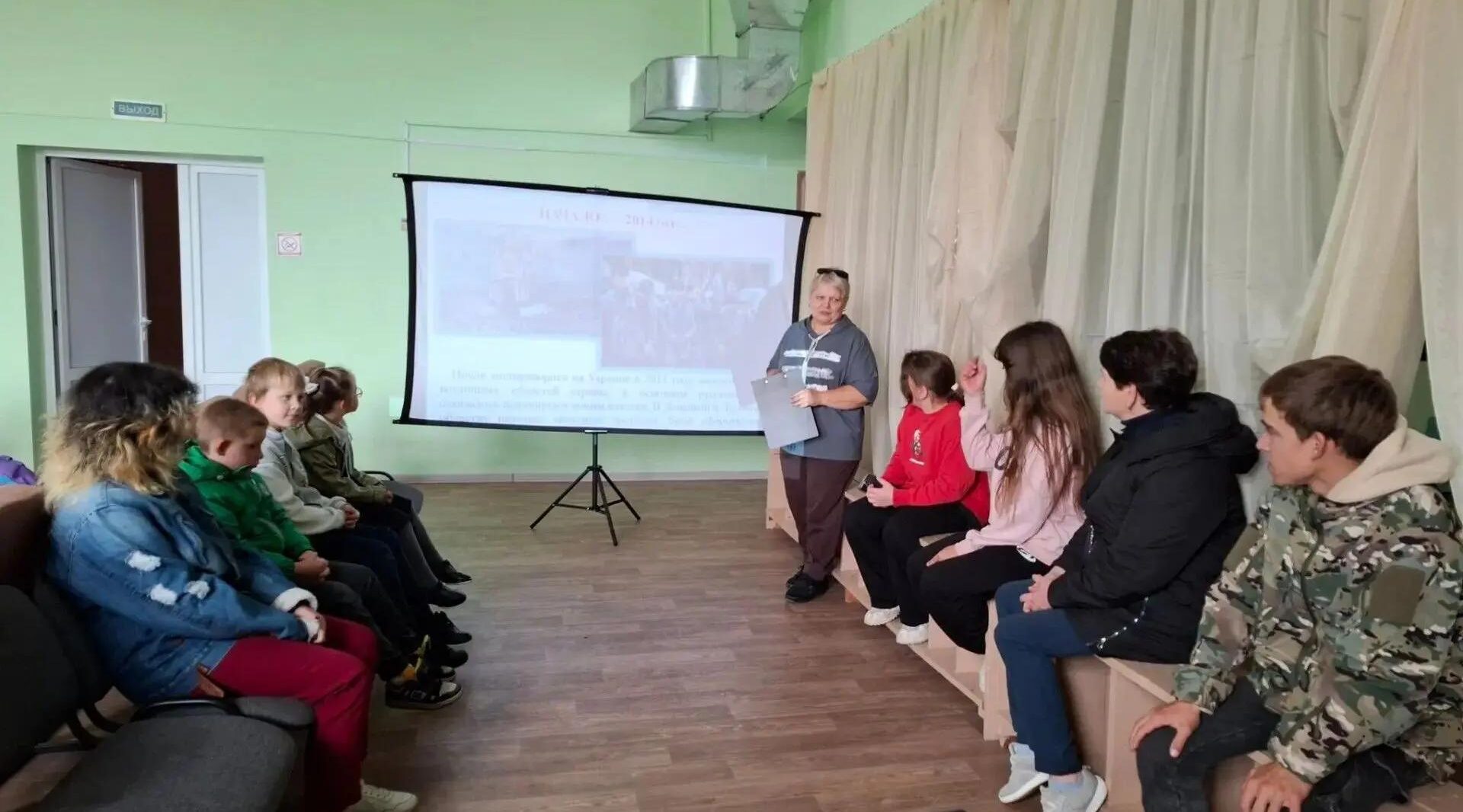 Невдольские школьники проверили знания о новых регионах в викторине